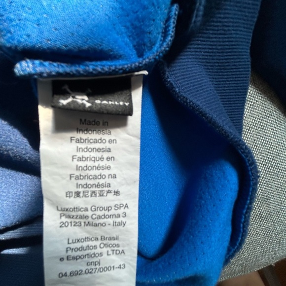 Oakley Men's B1B PO 2.0 Blue Hoodie - Picture 6 of 13